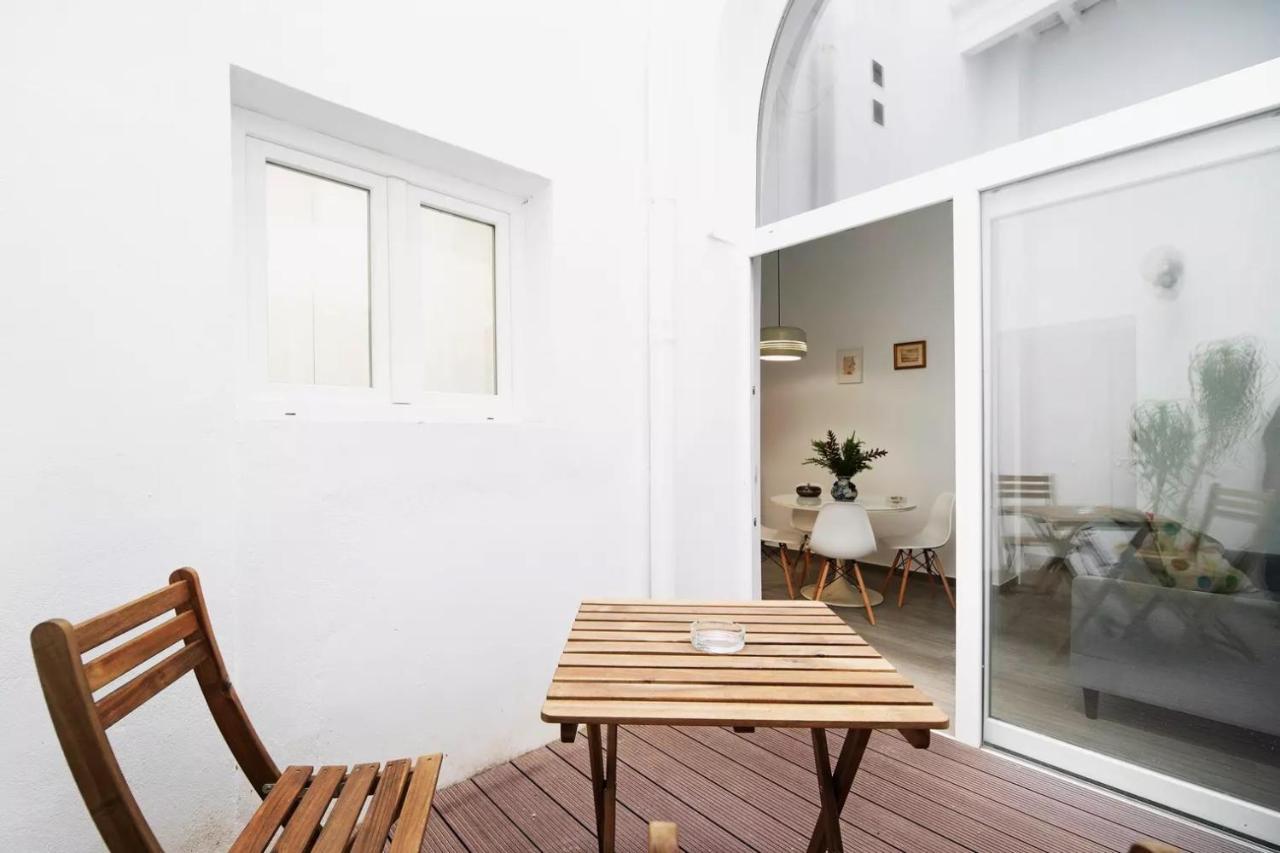 Precioso Alojamiento Con Patio Interior Cádiz Kültér fotó